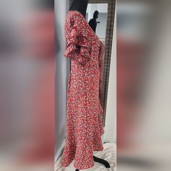 Max Studio Ruffle Wrap Dress Size L - Picture 5 of 10